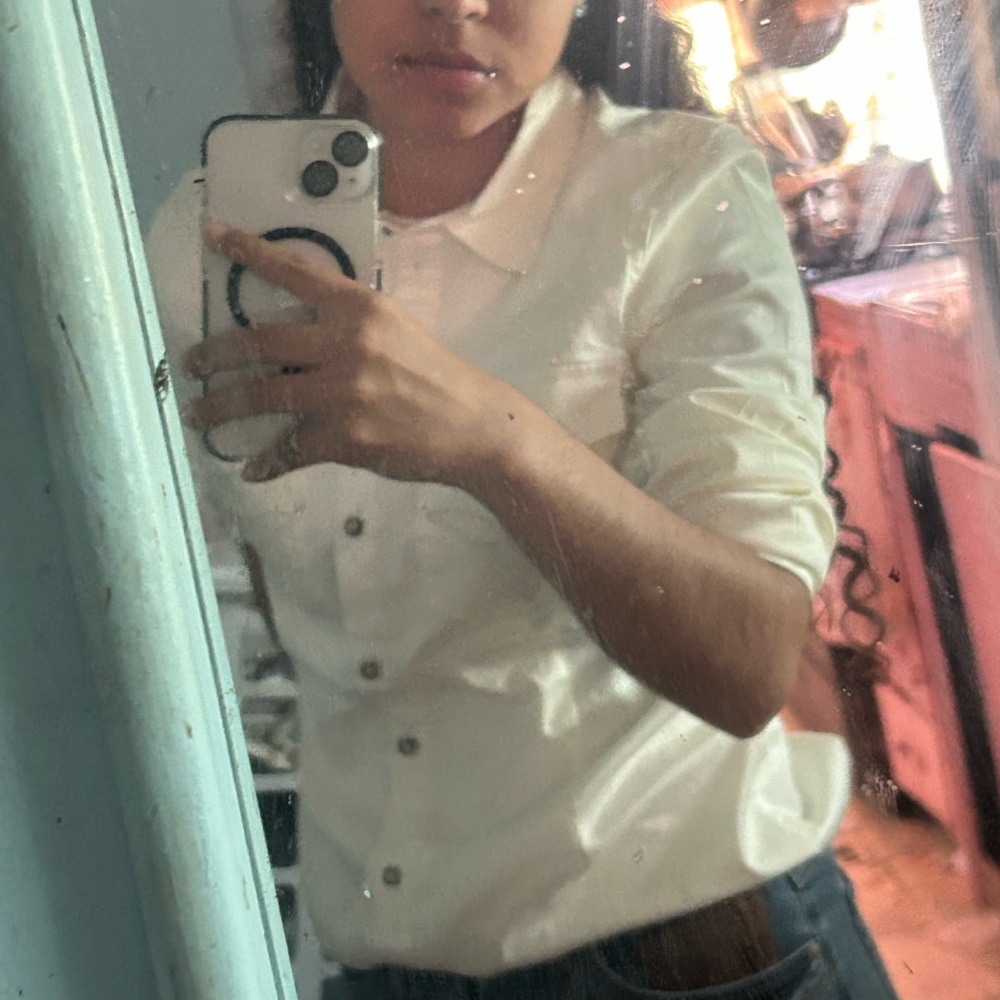 Meet your Posher, Esmeralda